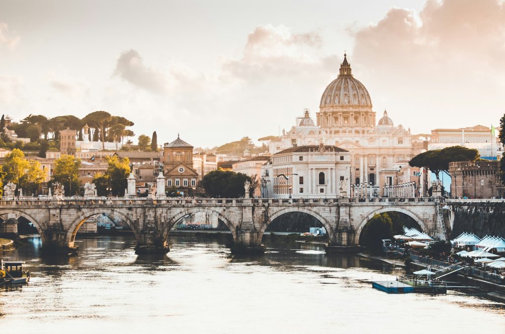 25 Must-Know Italian Greetings For A Beginner To Master - Borne Learn Italian Online
